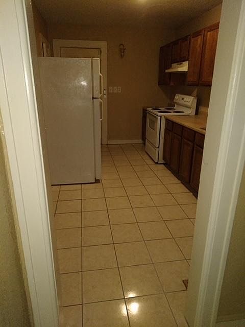 1st image of 1408 E 65th St