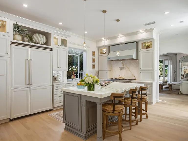 388 Bonair St — Photo 12