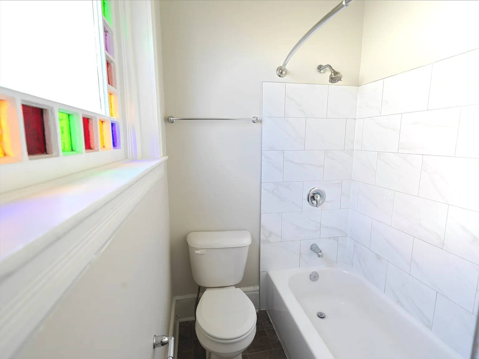 2 bed, $999 — Photo 2