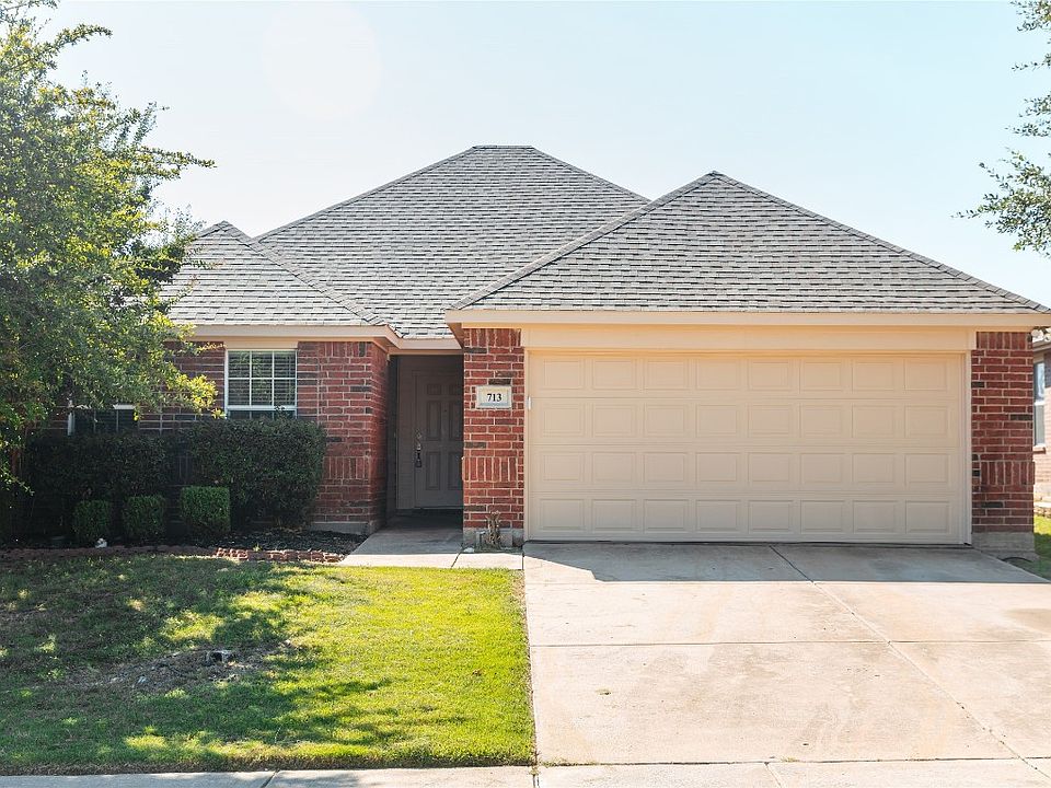 1st image of 713 Mahogany Dr