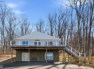 500 Delicious Rd, Linden, VA 22642