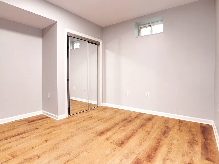 236 Van Horne St #1B — Photo 3