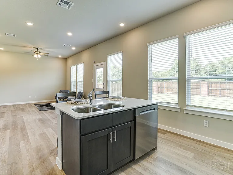 The Residences at Harrison Park — Photo 41