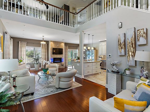 5th image of 225 Nicole Dr Unit A