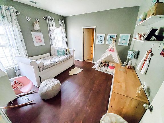 Bedroom #1