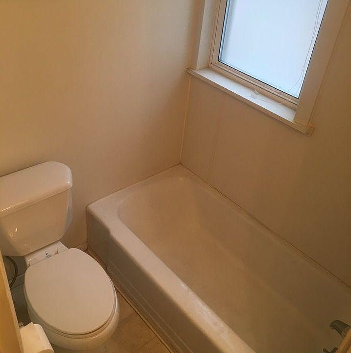 1st image of 110 N West St APT 3