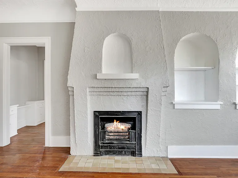 3409 W Markham St — Photo 12