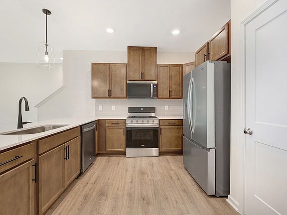 Pioneer Choice Kitchen B