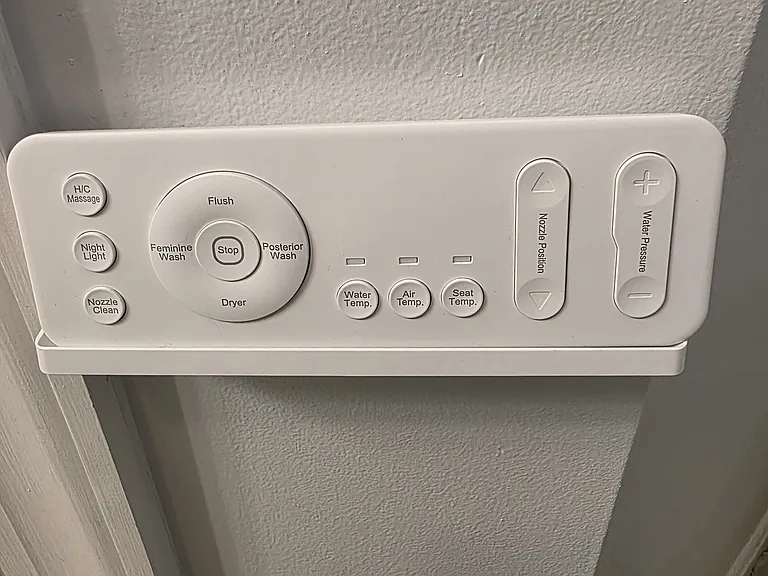 this is the show stopper for this rental: smart toilet with all the bells and whistles