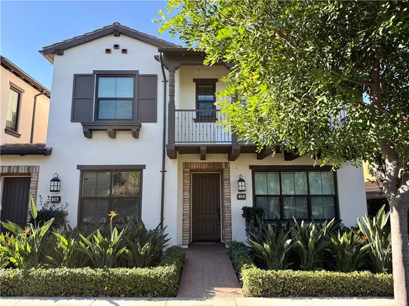 112 Crescent Moon, Irvine, CA 92602