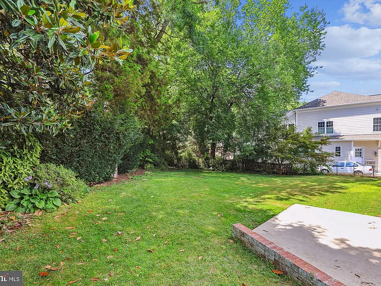 6916 Southridge Dr — Photo 47