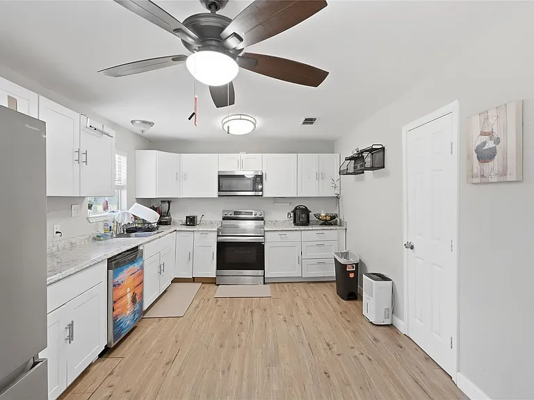 700 Butler Dr — Photo 14