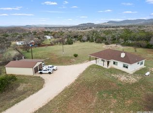 175 Pine Tree, Medina, TX 78055