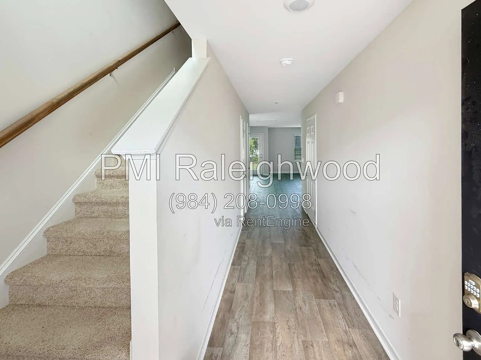 3 bed, 2.5 bath, 1418 sqft, $1,795 — Photo 4