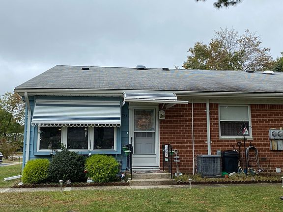 2nd image of 79 Franklin Lane #B