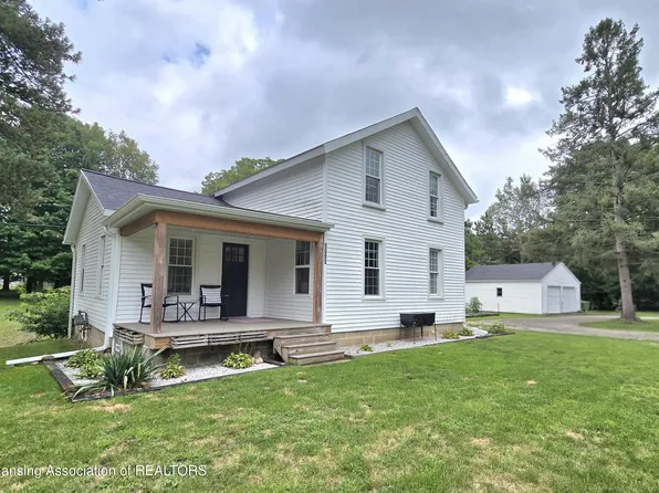 5085 Durfee Rd, Eaton Rapids, MI 48827