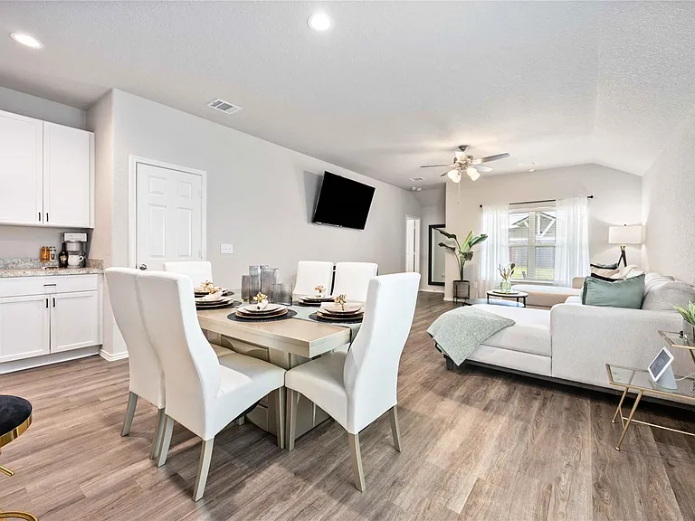 10527 Meadow Saffron Dr — Photo 9