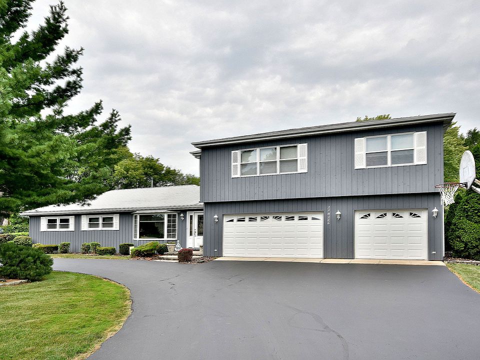 1st image of 22W280 Woodview Dr