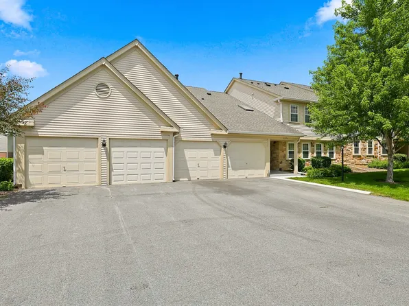 2326 Knollwood Ct Unit W2, Schaumburg, IL 60194