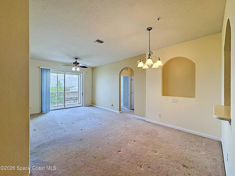 1626 Peregrine Cir #408 — Photo 3