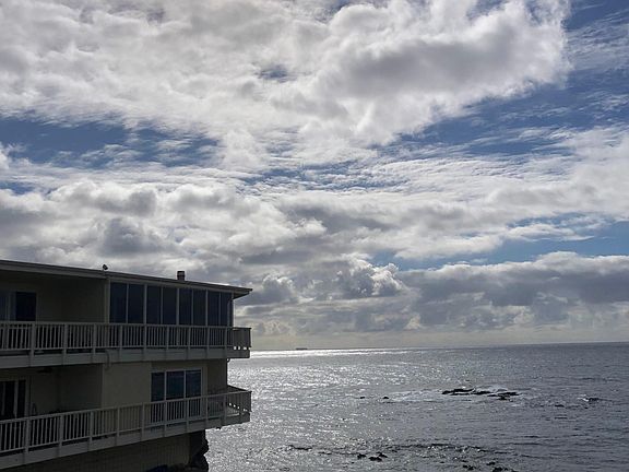 mesmerizing sea and sky