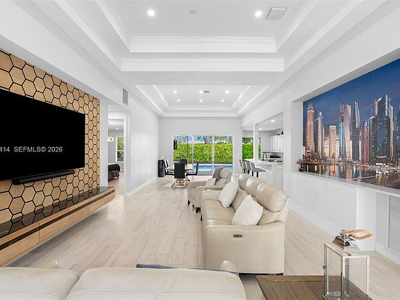 5th image of 7476 Brunswick Cir