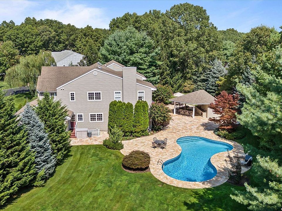 5 Scholar Place, East Setauket, NY 11733 MLS 3502902 Zillow