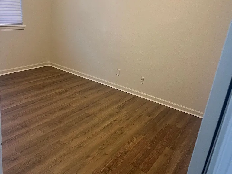 Sheraton House Apartments — Photo 12