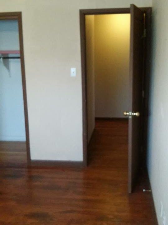 1st image of 412 Starlite Dr