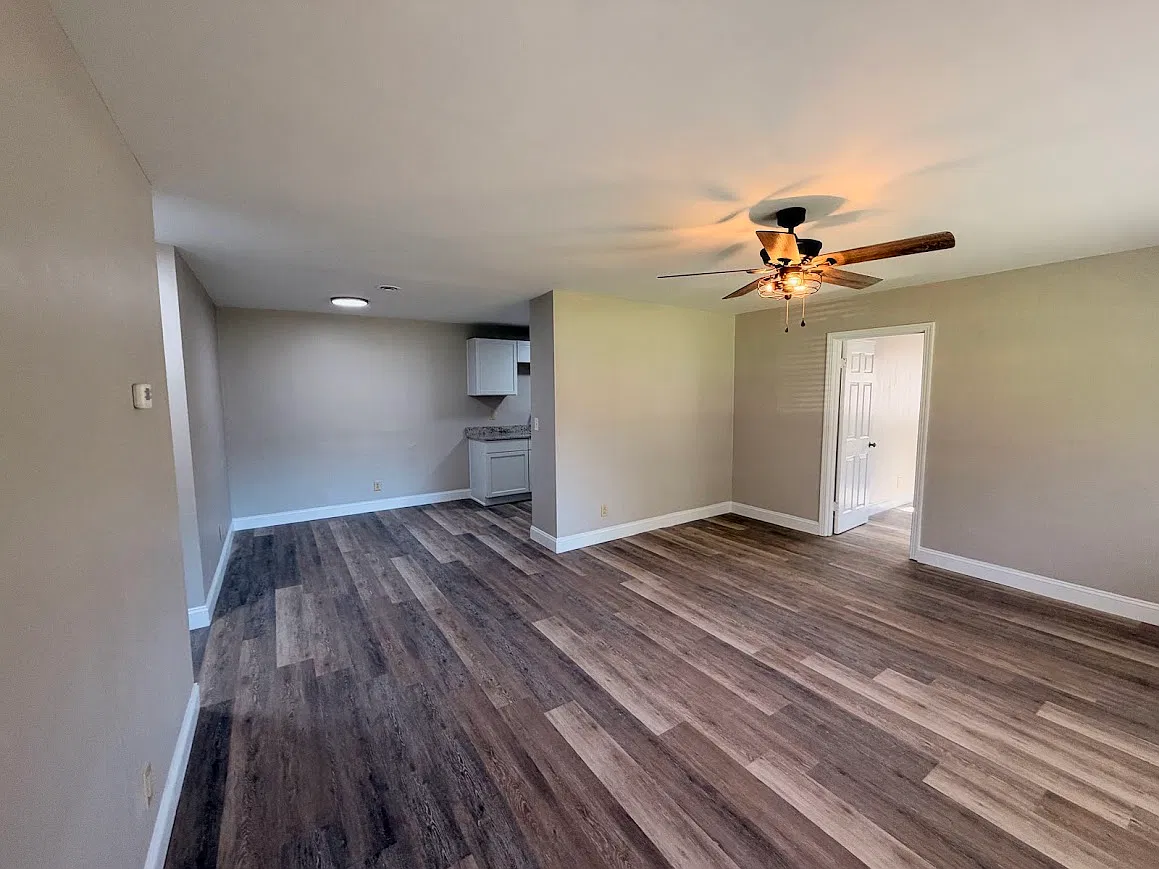4 bed, 1698 sqft, $1,950 — Photo 3
