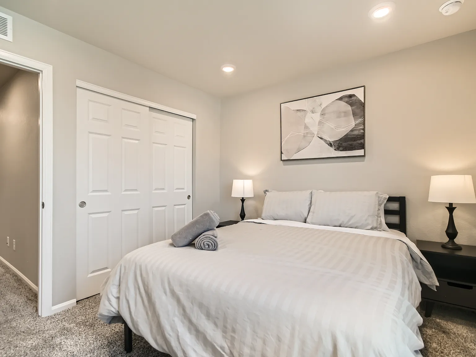 3 bed, 2.5 bath, 1680 sqft, $4,500 — Photo 3