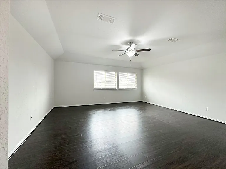 23610 Carducci Dr — Photo 38