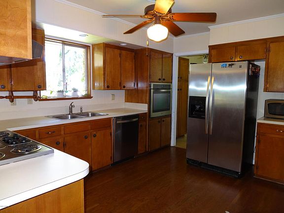 4th image of 202 Bonnie Dr