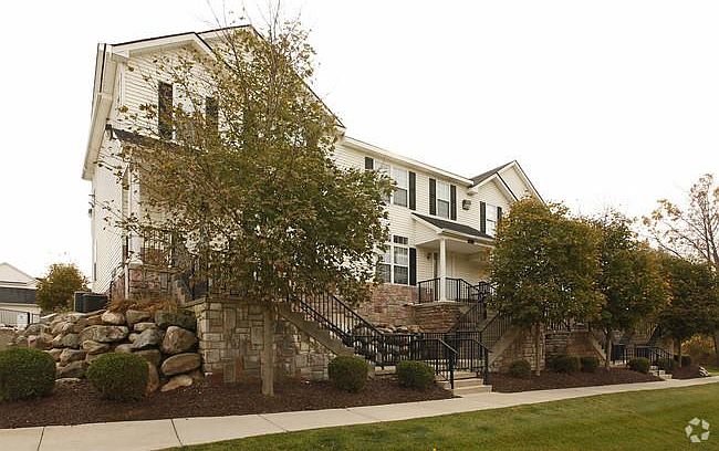 1st image of 921 Creekwood Ln #921