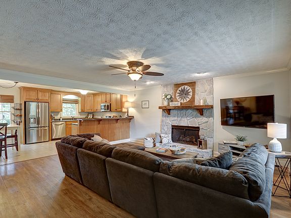 5th image of 1918 Falcon Wood Dr NE