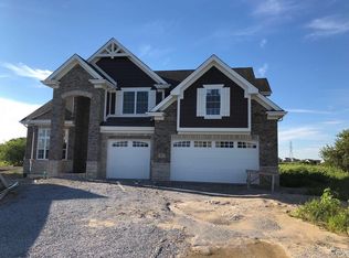 8957 Zinnia Dr, Saint John, IN 46373