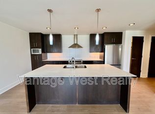 2040 Springfield Rd #802, Kelowna, BC V1Y 9N7
