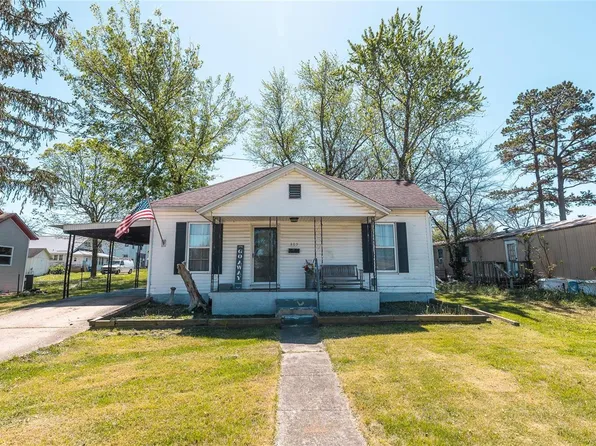 305 W 8th St, Salem, MO 65560