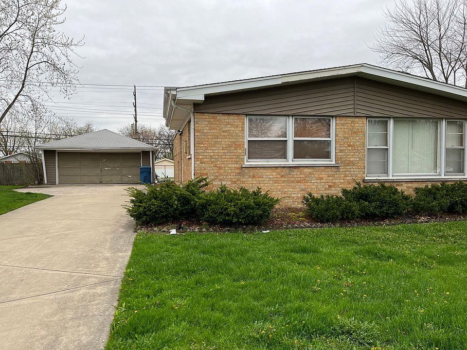 1st image of 134 W Normandy Dr
