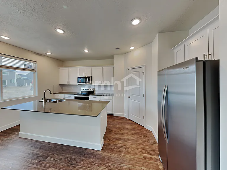 214 N Dry Creek Rd — Photo 4