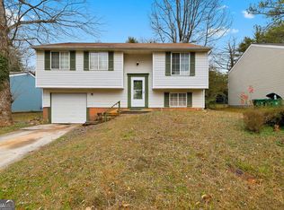 5312 Tracey Dr, Stone Mountain, GA 30088