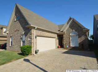 1362 Arbor Lake Dr N, Horn Lake, MS 38637
