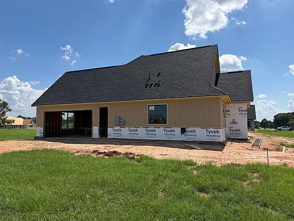 2nd image of 948 Jones Rd