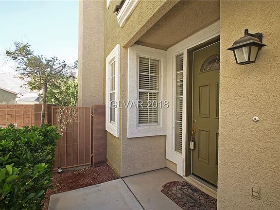2nd image of 940 Paisley St