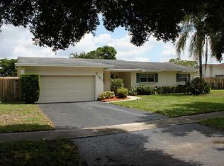 7101 SW 19th St, Plantation, FL 33317