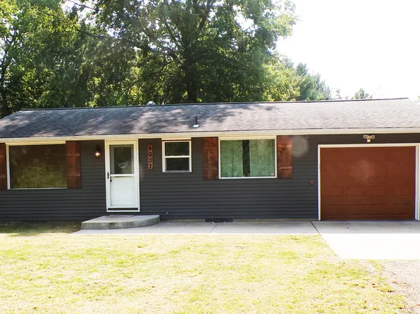 4037 Lakeview Dr, Manito, IL 61546