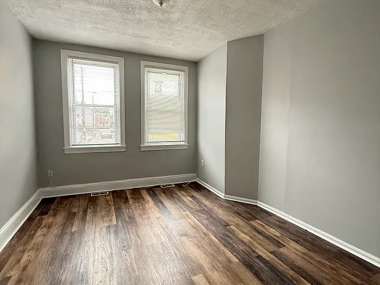 608 Tasker St #1 — Photo 10