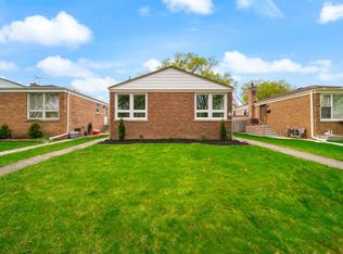 9314 Lockwood Ave, Skokie, IL 60077