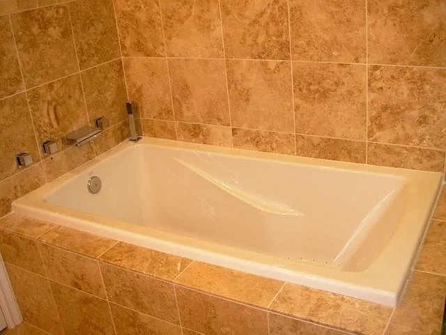 8128 N Chester Ave — Photo 12