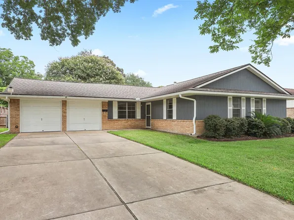 2004 Ivie Lee Street, Baytown, TX 77520
